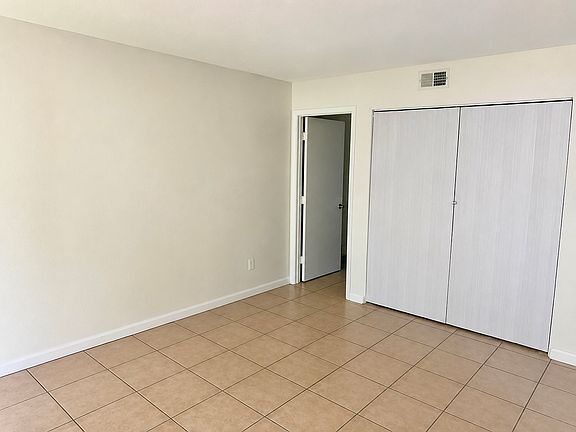 2nd image of 8202 Fairways Cir Unit B202-b202-b202