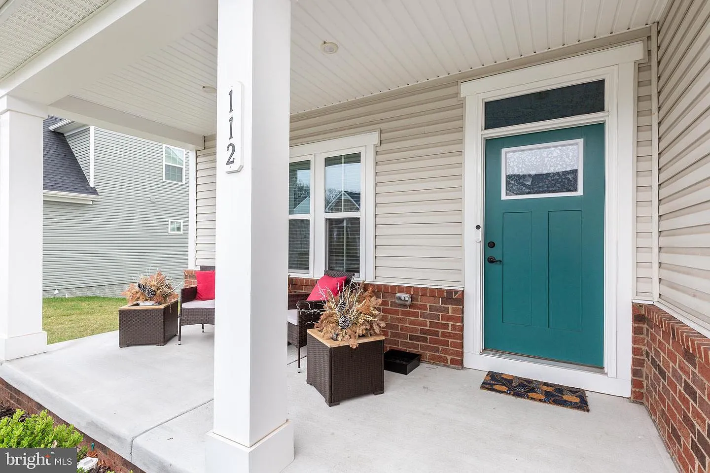 5 bed, 2702 sqft, $3,100 — Photo 3