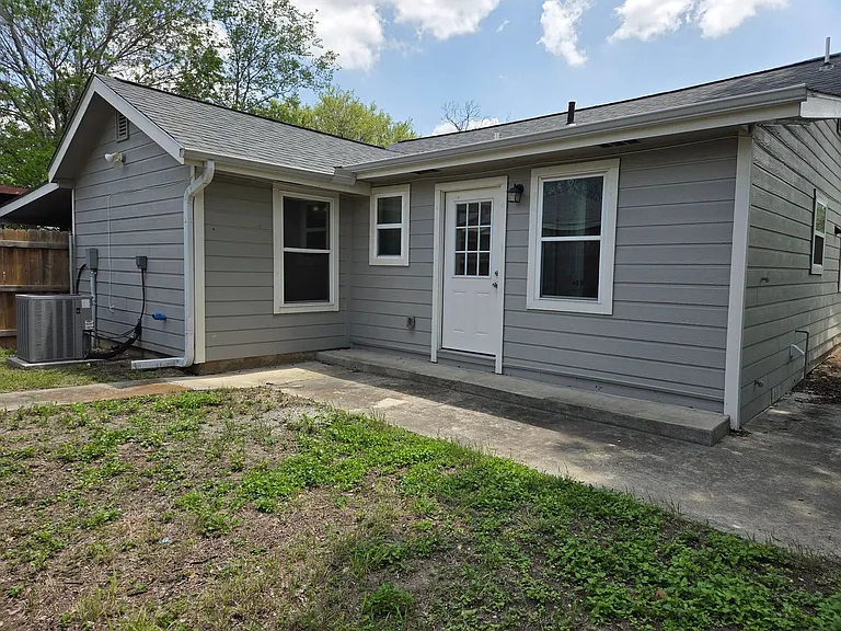 727 Menefee Blvd — Photo 13