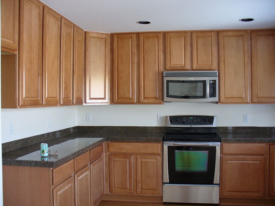 2nd image of 2197 Lupine Pl