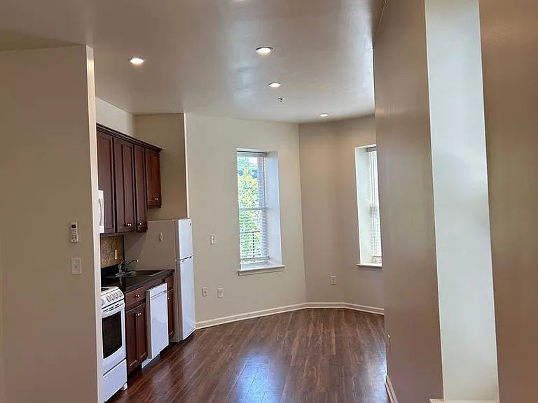 1601 6th St NW — Photo 13