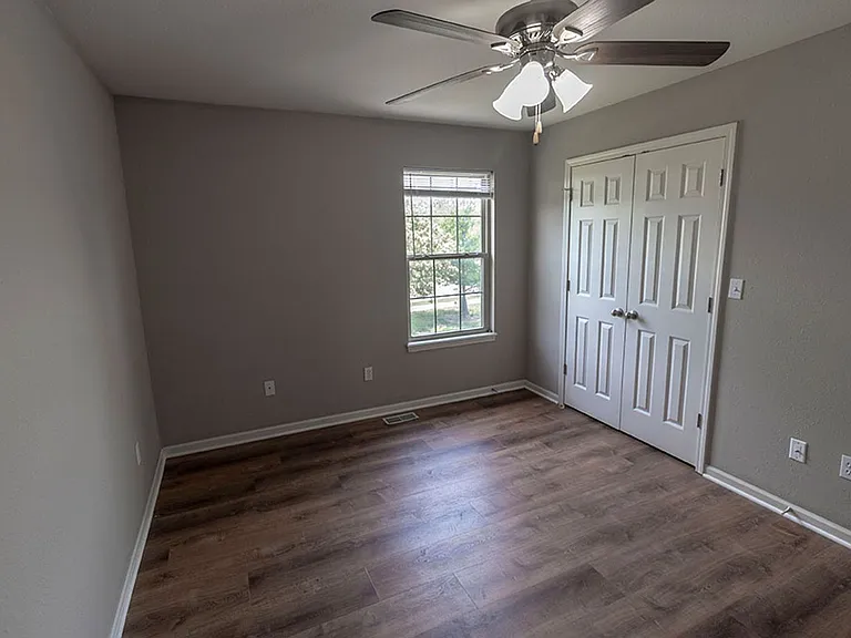 4016 Snowy Owl Dr — Photo 18
