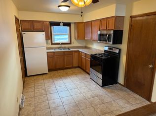 8633 N Granville Rd APT 1, Milwaukee, WI 53224