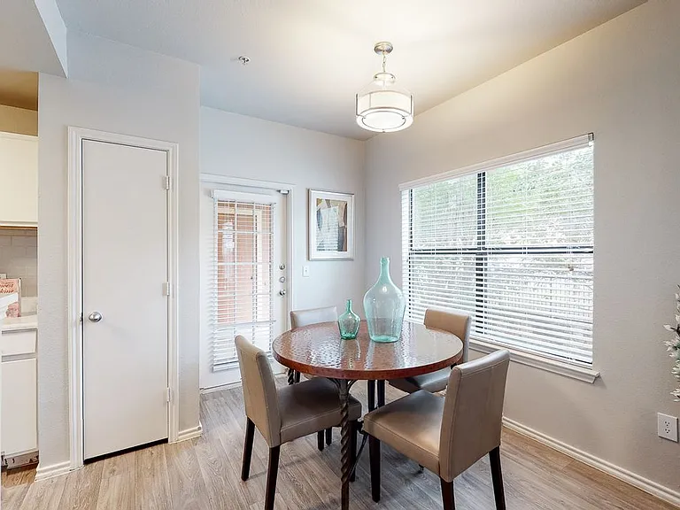 Sereno Park Apartments — Photo 52