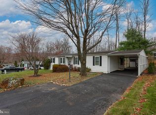 414 Maple Ave, Manheim, PA 17545
