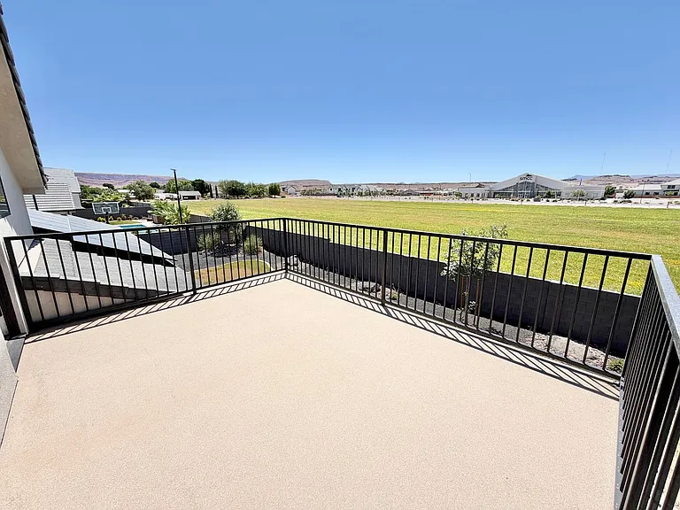 3134 E Blue Heron Dr — Photo 52