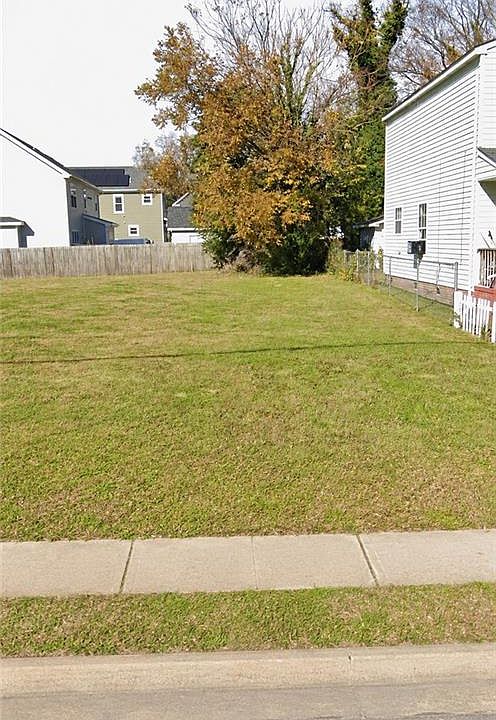 1st image of 810 Washington Ave