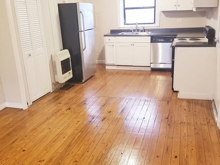 2239 Cobbs St — Photo 7