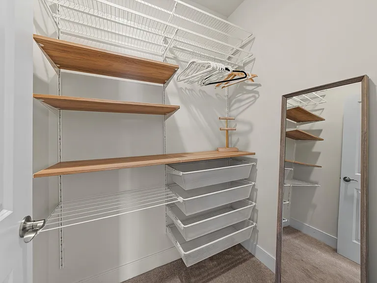813 Rockwell Ave #813 — Photo 12