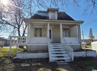 711 Poplar St, Savanna, IL 61074