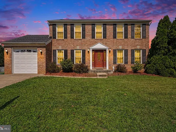 9114 Cove Point Rd, Baltimore, MD 21219