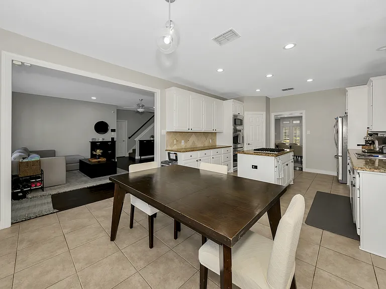 205 Bob O Link Dr — Photo 9
