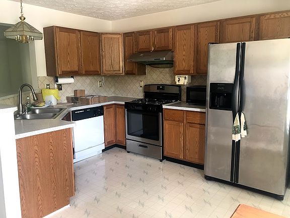 4th image of 1968 Laurel Oak Dr