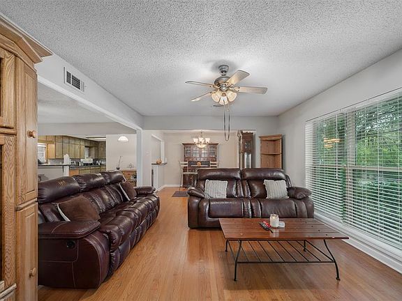 2nd image of 5908 Monterrey Dr