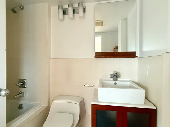 302 2nd Street image 7 of 11