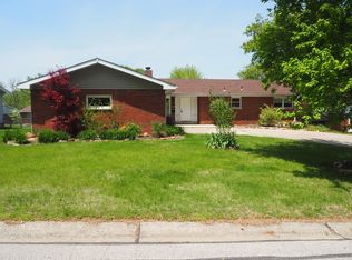 227 Meadowlark Ln, Saint Charles, MO 63301