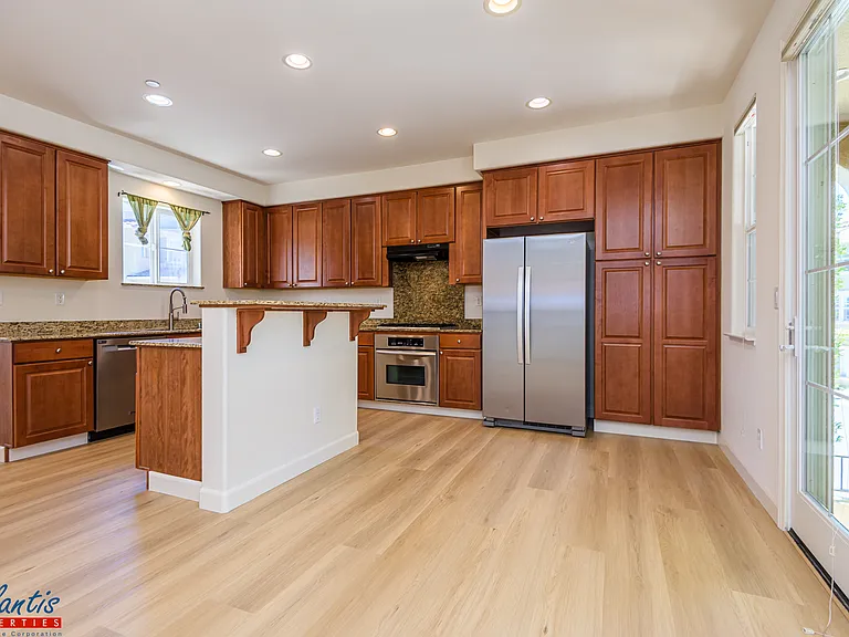 789 Batista Dr — Photo 6