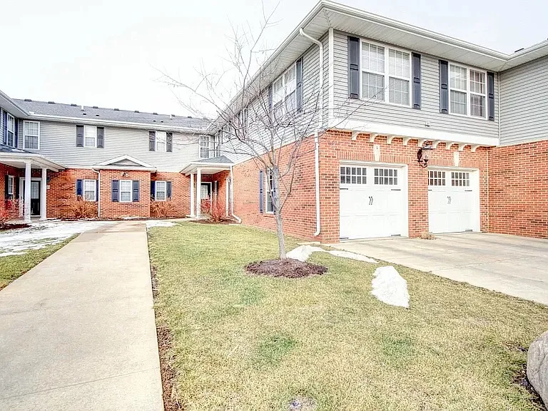 104 Yorkminster Ln — Photo 15