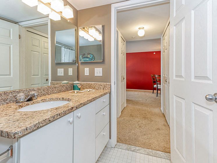 Prentiss Pointe Apartment Rentals with Virtual tours Harrison Township, MI Zillow