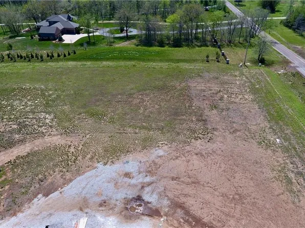 17508 W Terrydale St, Stilwell, KS 66085