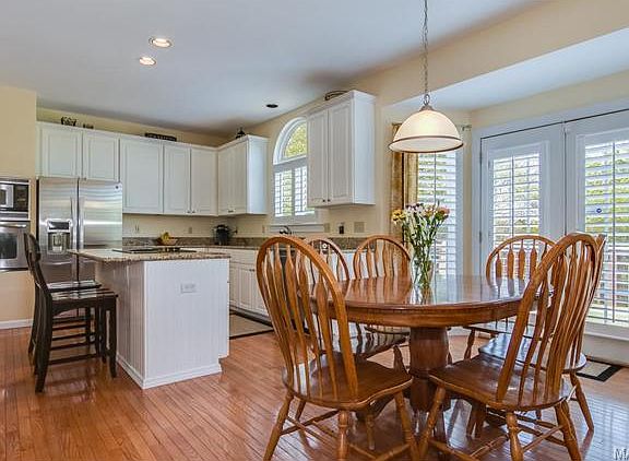 4th image of 629 Dartmouth Terrace Ct