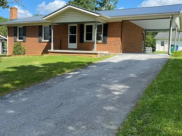 815 North Dr, Blacksburg, VA 24060