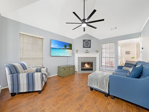 2nd image of 7892 Abbey Rd