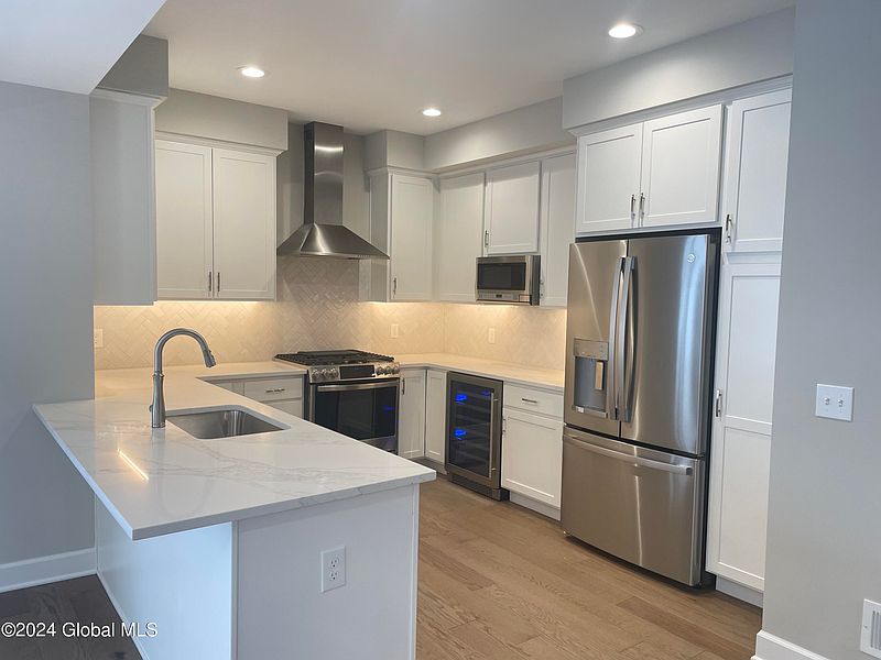 2nd image of 9 Orlop Place