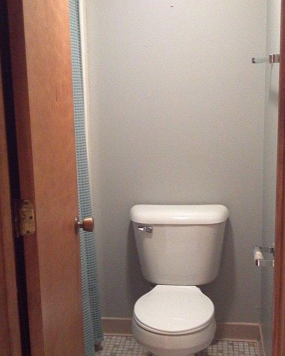 1st image of 1421 15th St SE APT 3