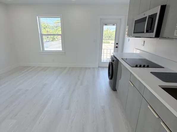 5909 S Dixie Hwy #2B, West Palm Beach, FL 33405