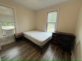 215 Prospect St — Photo 17