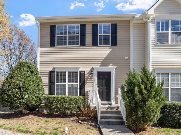 305 Anterbury Dr, Apex, NC 27502