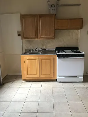 Rented by PMG Real Estate  | media 9