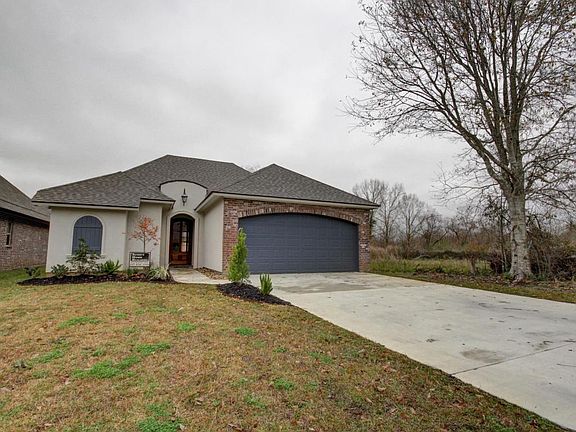 3rd image of 107 Whitewater Dr