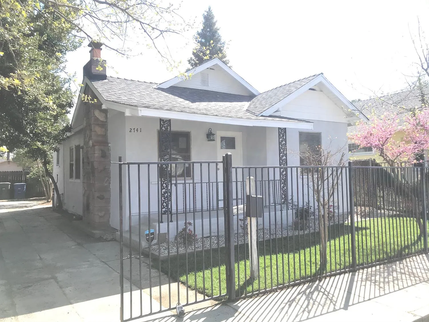 2741 Santa Cruz Way photo 1