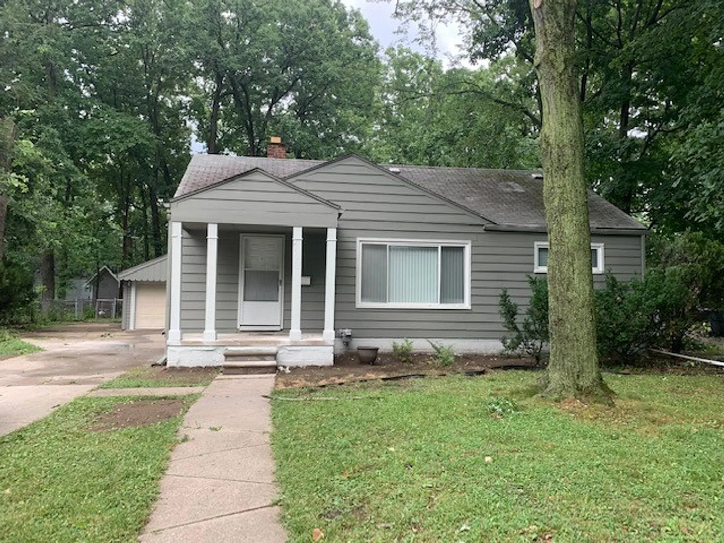 21170 Kipling St photo 1