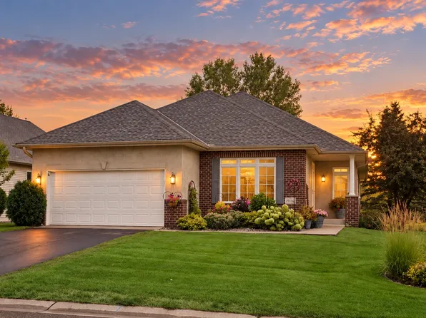 19110 Inndale Dr, Lakeville, MN 55044
