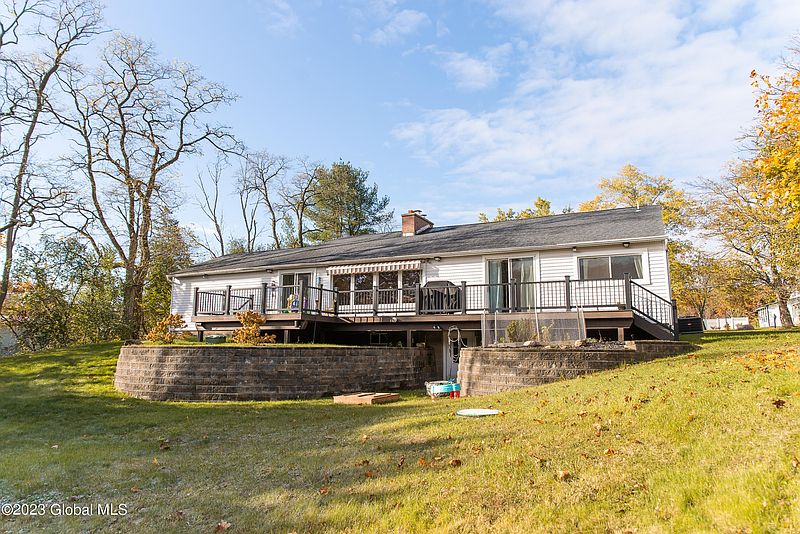 4th image of 1130 Ridge Road