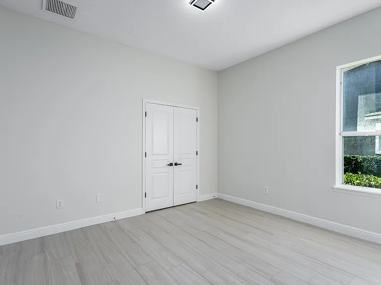 11909 Mandevilla Ct — Photo 18