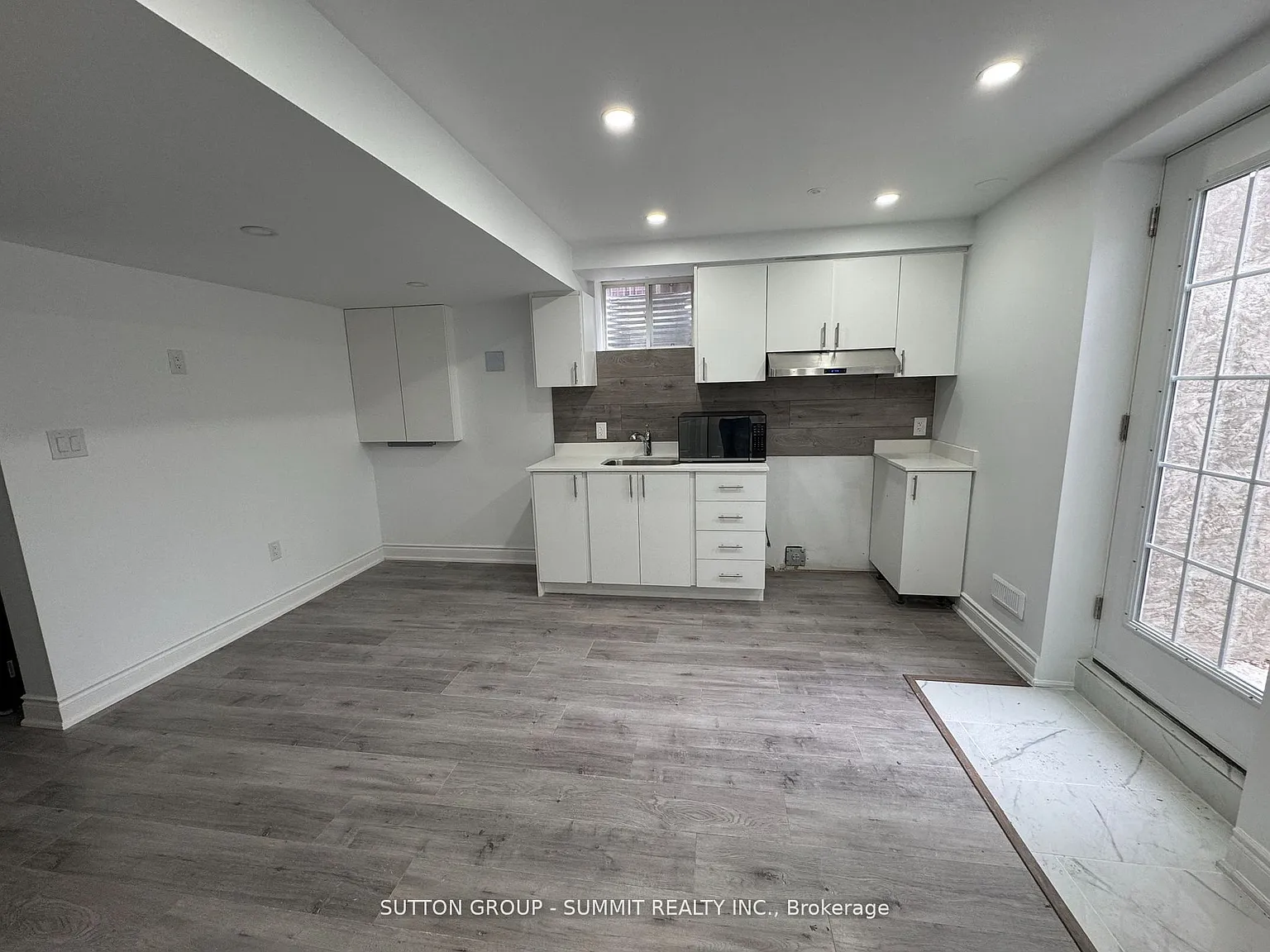 1 bed, $1,400 — Photo 2