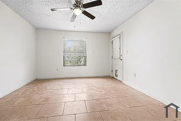 1604 Arcadia Dr #108 — Photo 9
