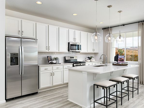 aurora-colorado-349766659 picture