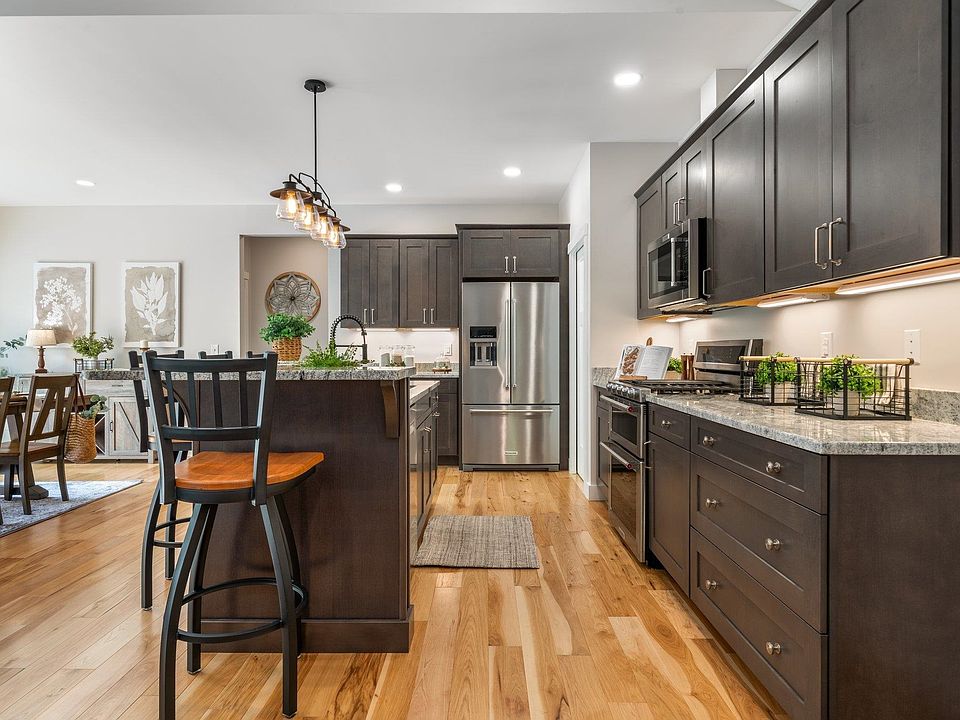 33 Churchill Drive, Bedford, NH 03106 | Zillow