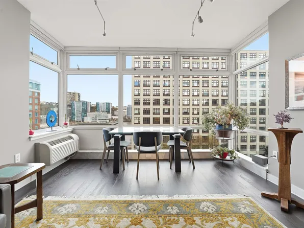 1450 Washington Street image 9 of 28