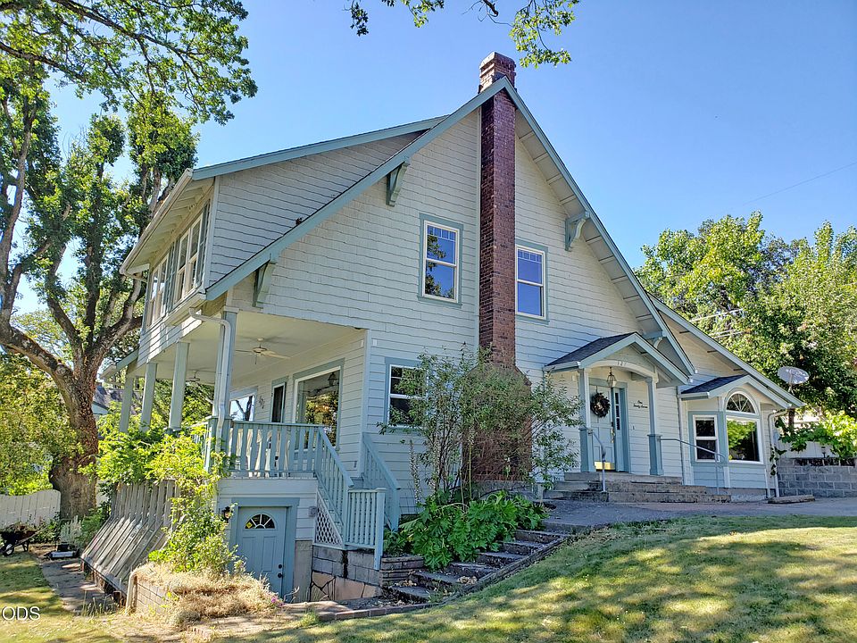 1st image of 127 4th Ave