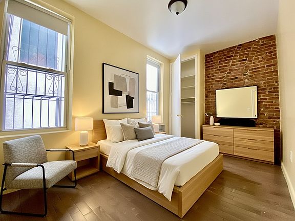 5th image of 1243 Atlantic Ave APT 2