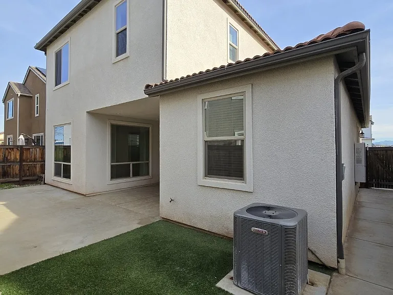 4324 Vineyard Dr — Photo 25