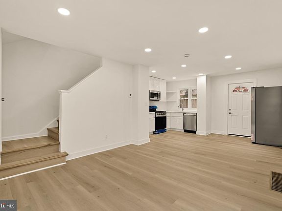 3rd image of 4620 B St SE