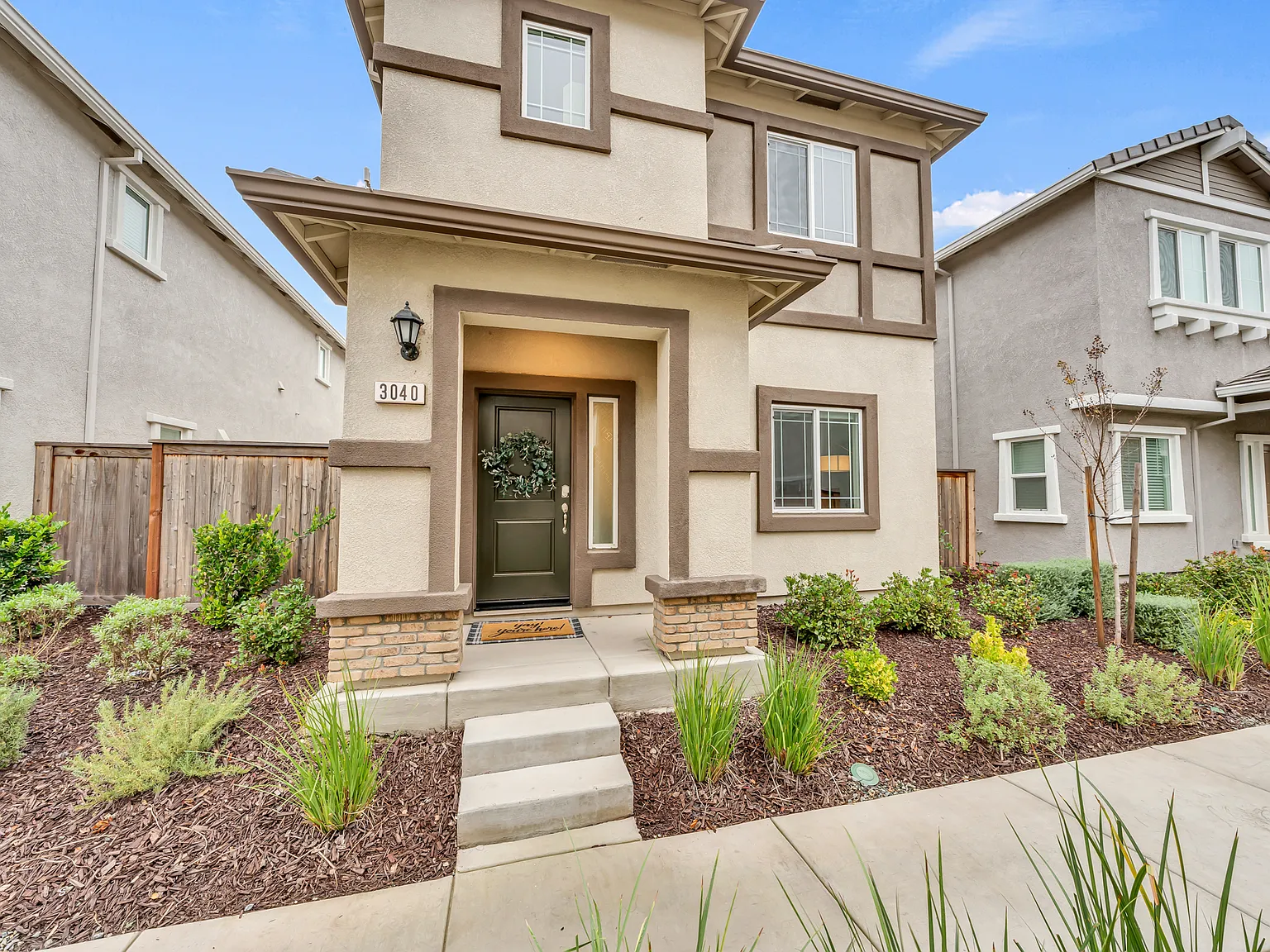 3 bed, 1387 sqft, $6,000 — Photo 3