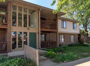 603 Garden Cir APT 1, Streamwood, IL